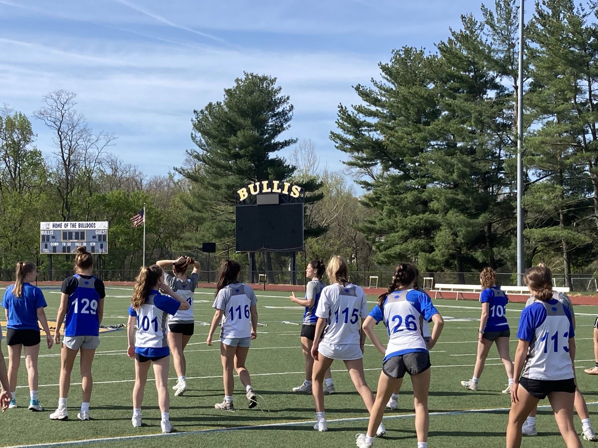 joepollo17's tweet photo. @ShakerBlueBison Great practice this AM at Bullis. https://t.co/84sn6v7bq8