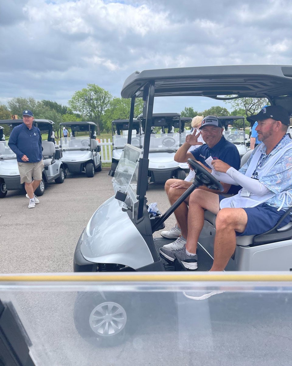 TourEdgeGolf's tweet photo. We had lots of drivers, fairways, hybrids, utilities & even some irons got out through the paces
We’re looking at 15 + players gaming some kind of Exotics this week @lascolinascc
Go #TeamTourEdge ‼️ https://t.co/Y7FmT0x3jf