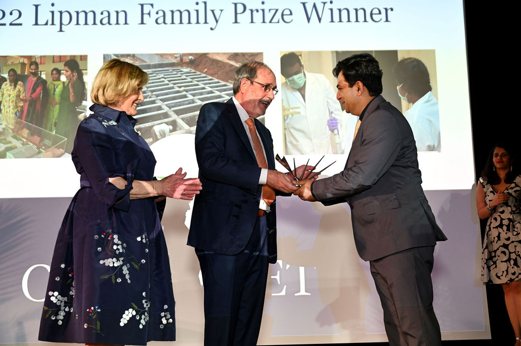 lipmanprize's tweet photo. Congratulations to our 2022 Lipman Family Prize Winner - @CDDSociety! Read all about this fantastic organization and the other incredible honorees @makeadiff &amp; @yambamalawi in our exclusive press release: https://t.co/dl7bsObffb #Lipman22 @WhartonMLP @Wharton @Penn https://t.co/ID7hJA6MDd
