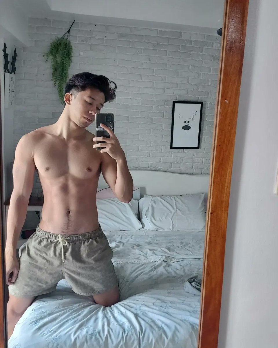 Wilkhonde's tweet photo. Result of always having a beer at night (abs'sent) 🙄 https://t.co/YwnJ0ccCGF