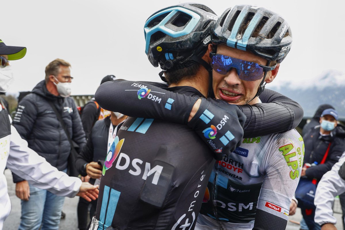 @TeamDSM win the Tour of the Alps! It's a double celebration with <a href="/romainbardet/">Romain Bardet</a> the overall champion and team-mate <a href="/ThymenArensman/">Thymen Arensman</a> taking third. A great performance supported by great nutrition and great collaboration. Congratulations! #KeepChallenging #HealththroughNutrition