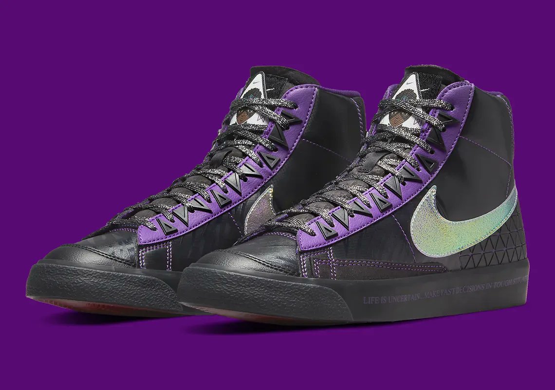 Enfadarse encender un fuego Confiar Sneaker News on Twitter: "The Black Panther-inspired Nike Blazer Mid '77  Doernbecher releases on April 30th on SNKRS https://t.co/CR96srqbvi  https://t.co/Biw61AxdD7" / Twitter