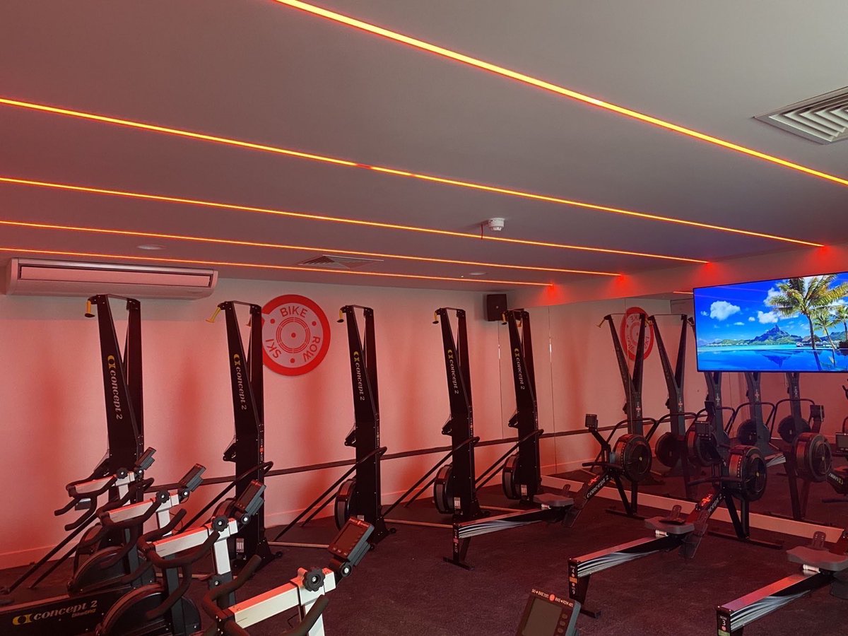 CompleteAir's tweet image. New A/C fit out @bikerowski in Douglas, Cork. At BikeRowSki you get all the benefits of heat but with a constant supply of fresh air in all studios and that's what we do best @completeairconditioning 💨. Is your gym too hot? Give us a call for a free quotation 📲
.
.
.
#aircon