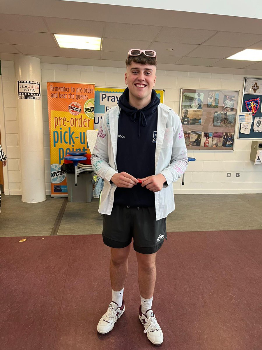 holycrossham's tweet photo. S6 last day. https://t.co/ZE0pzeAqXB