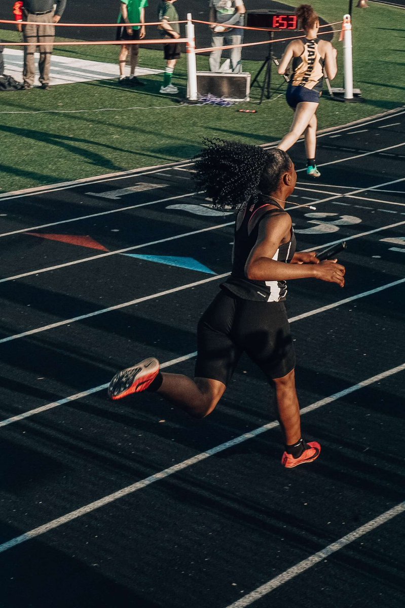 Tywiggins17's tweet photo. #TrackAndField https://t.co/8dY7sxbLUG