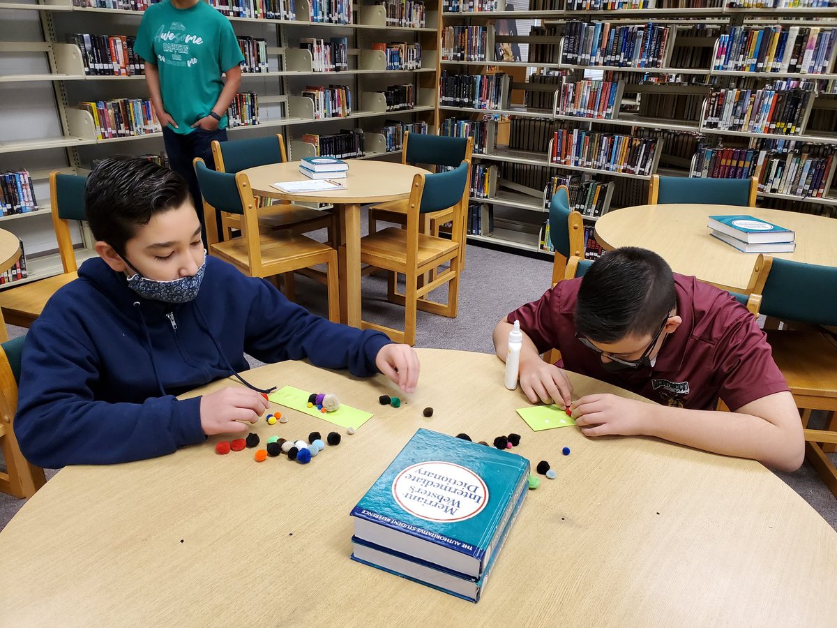 SBrandon_MMS's tweet photo. We had creepy, crawly fun in the library reading about bugs and then creating our own! #TeamSISD #SISDLibraries #SISD_READS #MHSLibrarians #RAMS_READ https://t.co/k2BKky0BUV