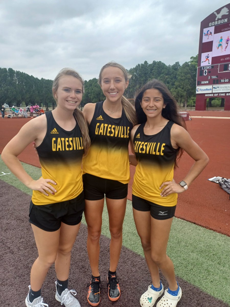 Gatesville Girls Area.  Lauren Stuard, Long jump 6th place(15-5). Barrett Boyd, Pole Vault 2nd place(11-6). Vania Martinez, 3200m 1st place(12:04)