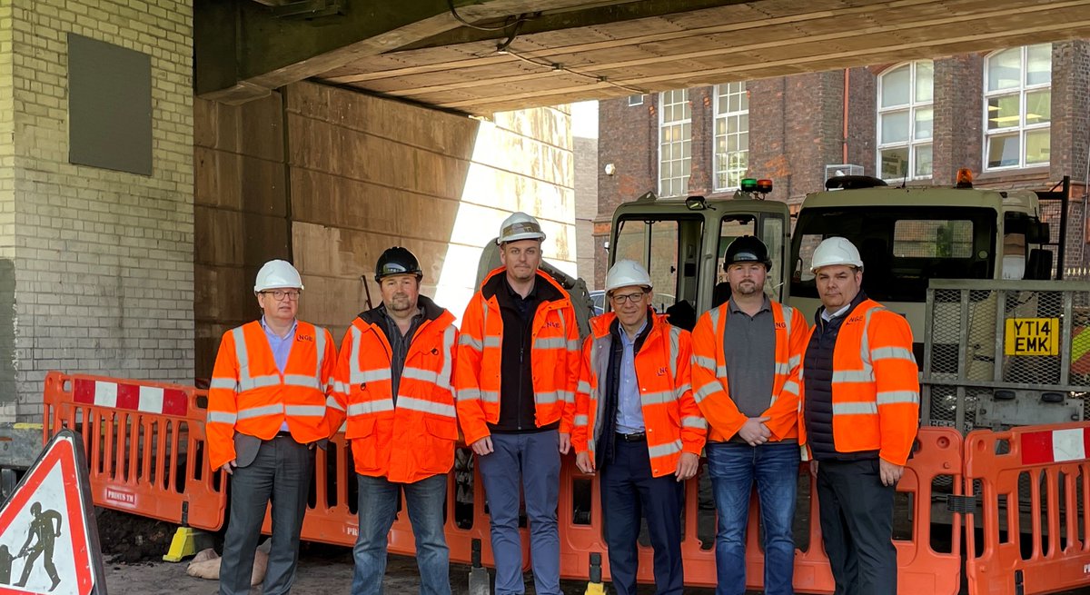 groupe_NGE's tweet photo. 🇬🇧 #Liverpool 👷♂️ Our #UK teams were delighted to welcome #Fibre experts from NGE Infranet to visit their very technical site of Runcorn Bridge, as part of #LCRConnect.
An interesting visit to share best practices 🤝 https://t.co/38AzkjLUBd