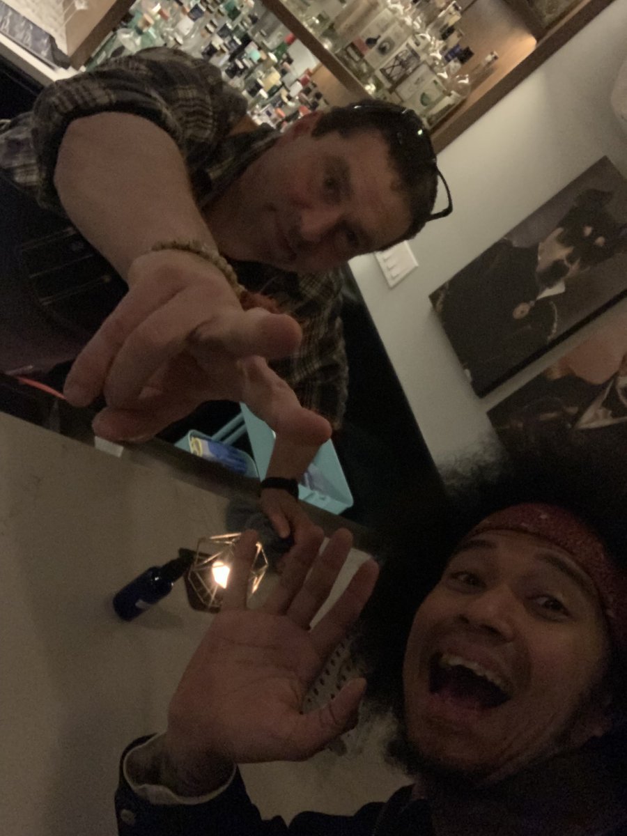 LoudnBrown's tweet photo. #barfriends are some of the best friends - #seattle has some very good ones. #babybartender #filipinobartender #blackbartender https://t.co/bmk80pE7zJ