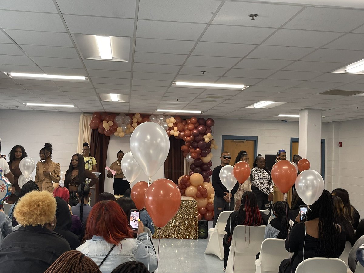 HighMervo's tweet photo. Mervo CTE Pinning Ceremony for Our Certified Cosmetologists. So proud of our students and their teachers #mustangsmakingmoves https://t.co/ueWKvXhCw3