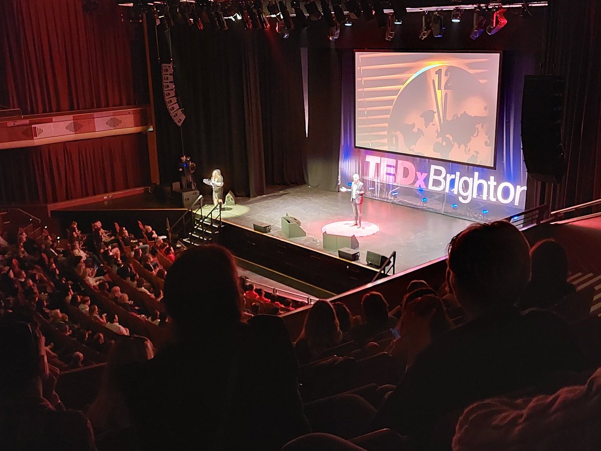 I think I had forgotten the utter joy of learning about all sorts of random stuff. Today was so much fun. Extra claps 👏 for BSL as standard & the interpreter doing an EPIC job too! Dr James Manion @TEDxBrighton