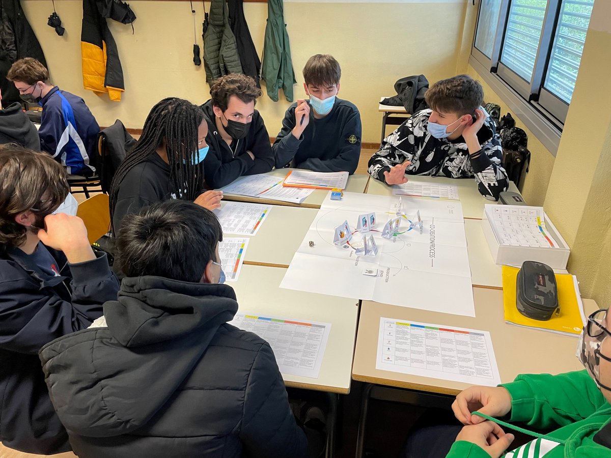 INEDIT6's tweet photo. On April 21st and 22nd, 70 italian students had the opportunity to leand about #advanced #technologies, #softskills, #creativitymethods. Further, they also experienced the #INEDITRolePlayingGame, to experience the co-creation process and DIT approach! https://t.co/kLR1kBTIxG