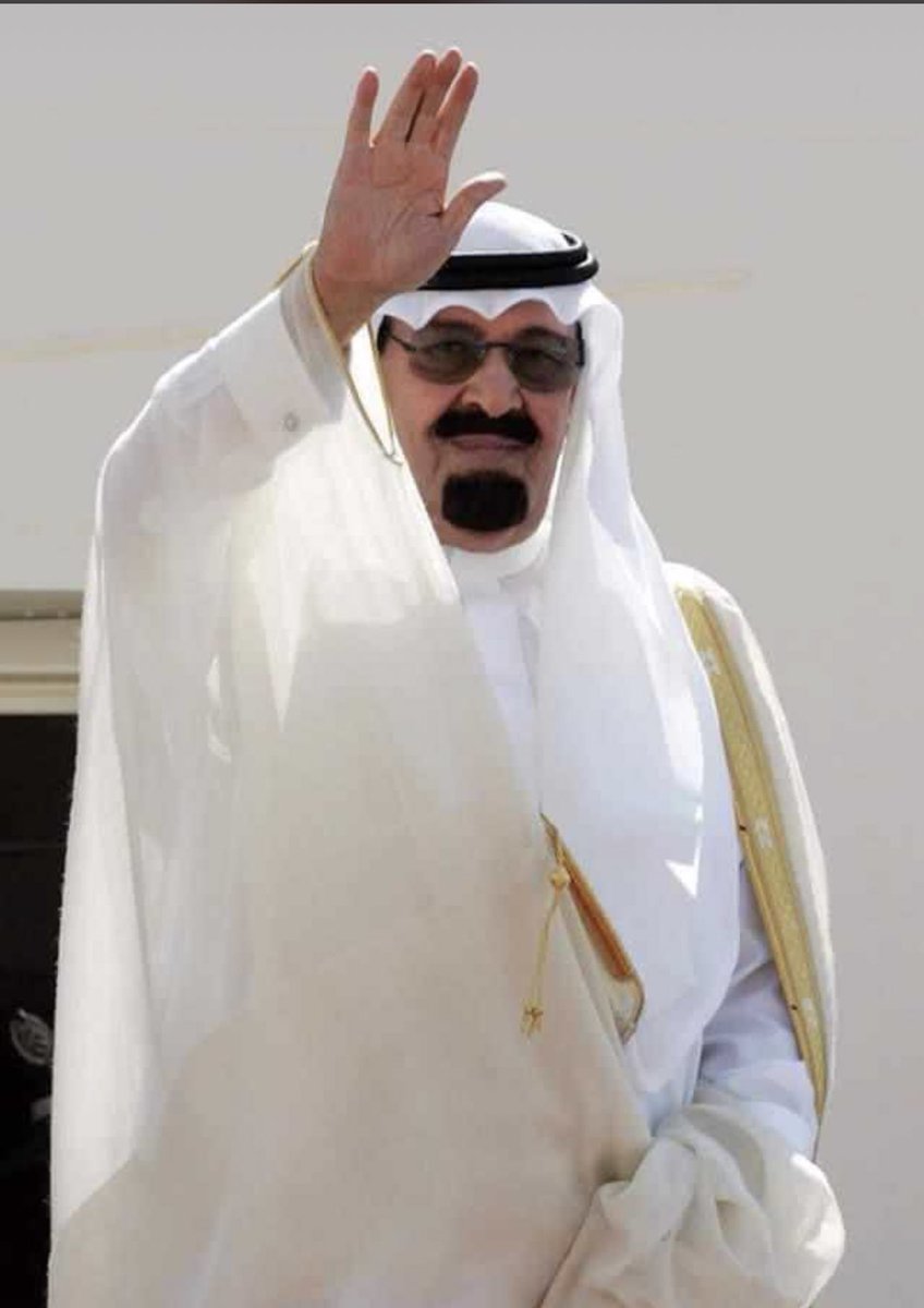 اخواني وخواتي دعواتكم لملك الانسانيه في هالايام المباركه ابو متعب الله يرحمه ويسكنه فسيح جناته