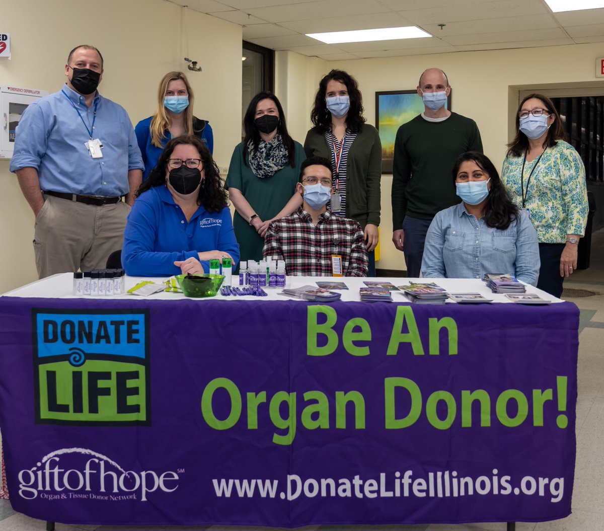 We ended Donate Life Month Spirit Week in our #BlueandGreenDay wear. Thank you @GiftofHope for coming to visit us today! #DonateLife