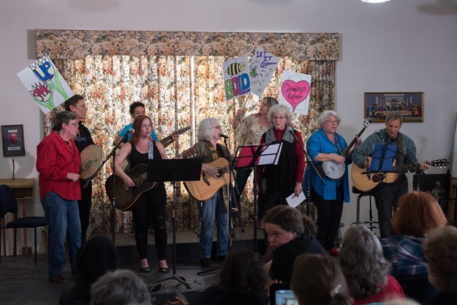 GilsHoot's tweet photo. Ottawa Grassroots Folk Festival: Gil’s Hootenanny Band! Come to sing and play - bring your acoustic instrument and join in the fun. Saturday, April 23, 3:00pm. St.Andrew’s Church, 82 Kent Street. https://t.co/YG5GMOpis0