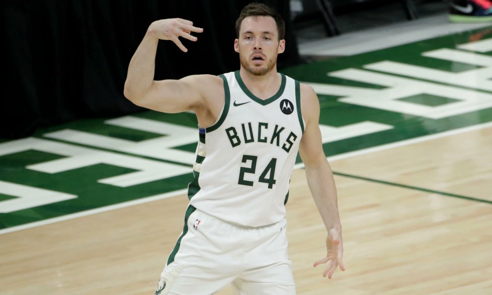 Tonight, Pat Connaughton has a chance to become the all time playoff points leading scorer. He only needs to score 6,942 points to do it.