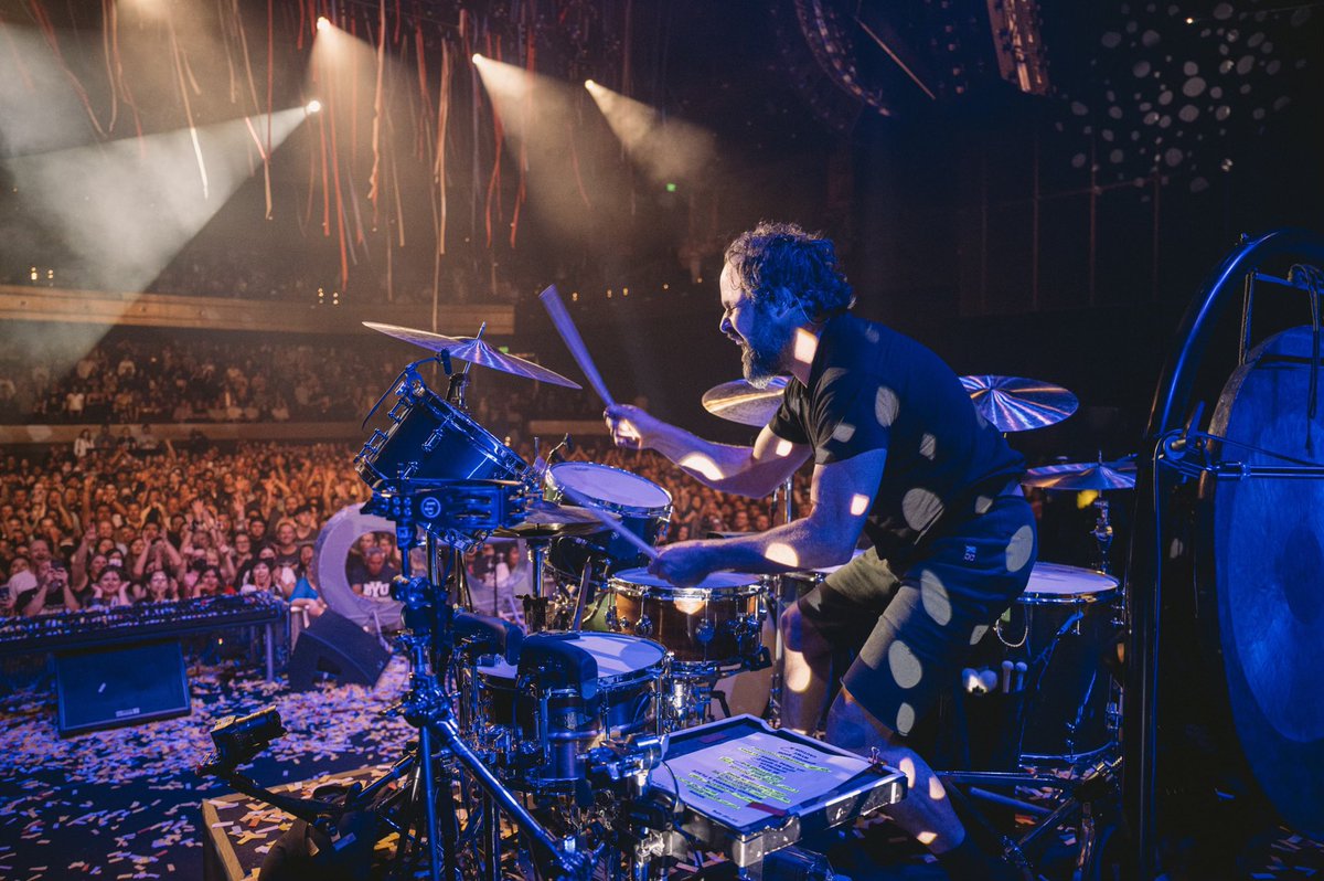 thekillers's tweet image. Well…..the Vegas shows were something else. You’ve got a lot to live up to, Mexico. ¿Estás Listo?