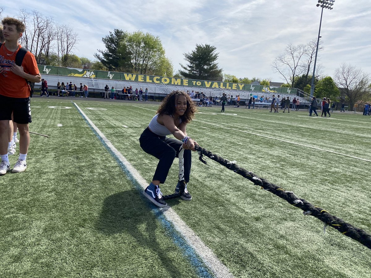 Lvhs Peer tweet media