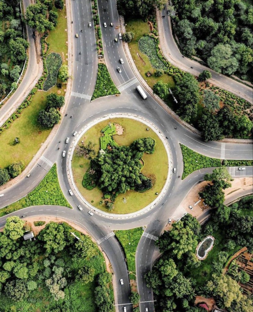 #Gandhinagar - the capital of Gujarat and a well-maintained, planned city known for its vast number of trees, is one of the cleanest and greenest cities of Asia. 

#GreenCity #GreenCapital #GOGConnect #PlannedCity #GreenGujarat #GazabGujarat