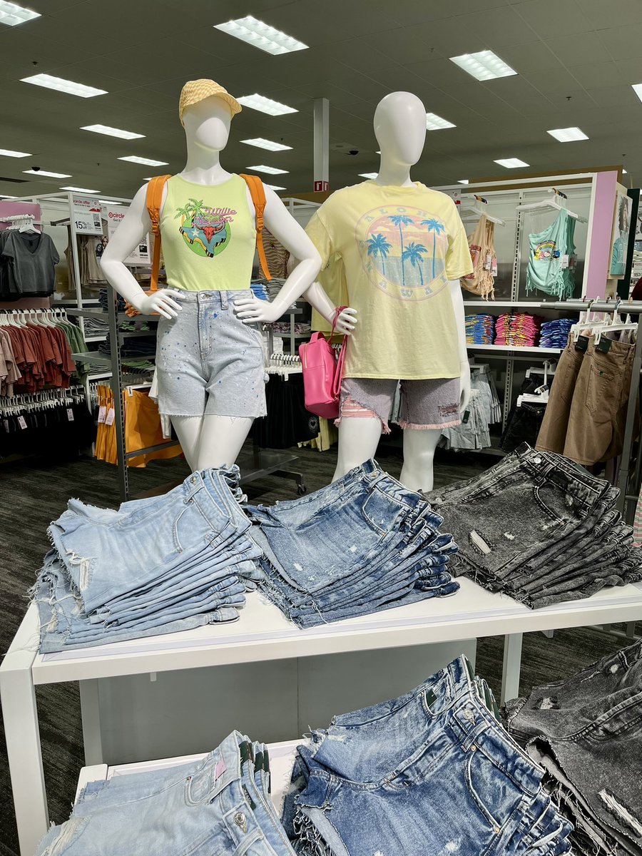 ElyssaSue's tweet image. When you are getting hit with #wildfable but light on the new gateway product, you make a fun and bright summer graphics and denim shorts shop. 🌿🙌🏻🌞🪲🌈🌸 @k_ledesma6913 @cinlafountain @kyliepocrnich20 @TGT_Angel @mguraya9 @settoselltarget @aleahmarie19
