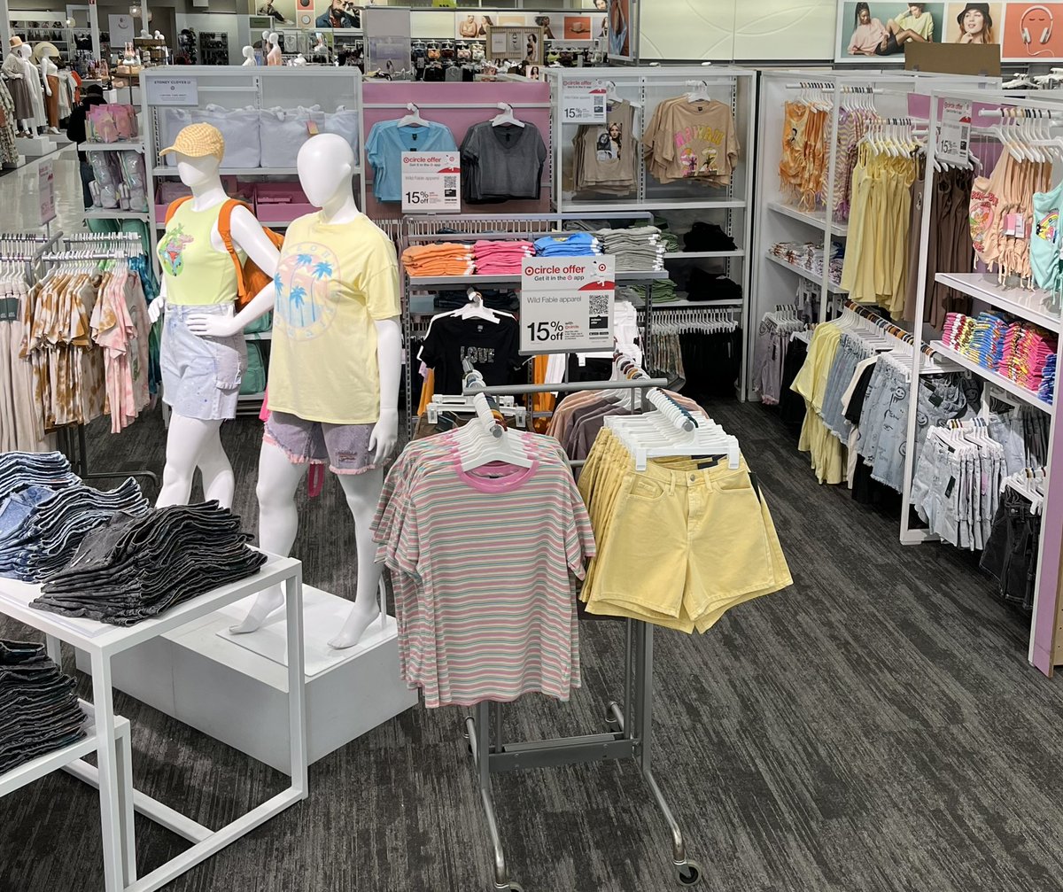 ElyssaSue's tweet image. When you are getting hit with #wildfable but light on the new gateway product, you make a fun and bright summer graphics and denim shorts shop. 🌿🙌🏻🌞🪲🌈🌸 @k_ledesma6913 @cinlafountain @kyliepocrnich20 @TGT_Angel @mguraya9 @settoselltarget @aleahmarie19