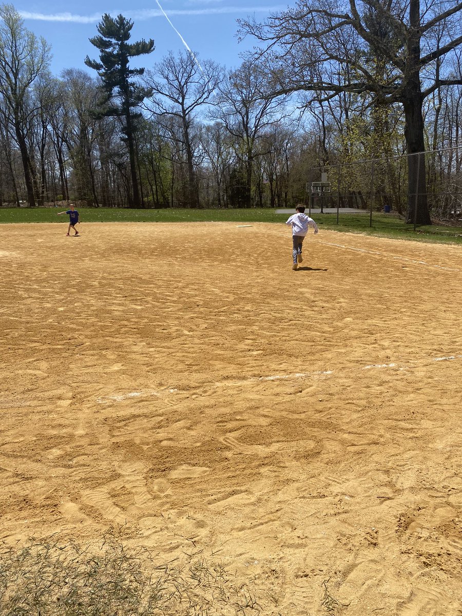 Karen Ermer tweet media