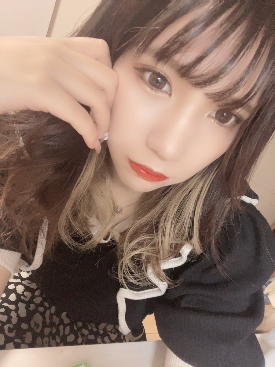 __starduster__'s tweet photo. 今日さすがに可愛い全snsで言っちゃう https://t.co/dyBV5BHNEK
