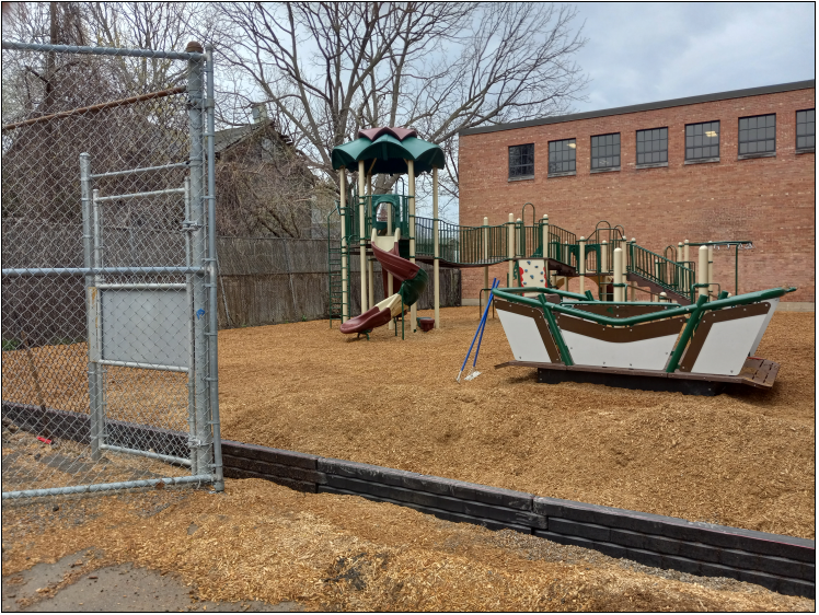 SCSDMcCarthy's tweet photo. Day 17 McCarthy Playground @SCSDMcCarthy @SyracuseSchools @syracuse_tc #SCSDLIBRARIES #SCSDREADS @IveryLauren @ms_rothman @hhogle4 @SCSDCares https://t.co/7DDUHPgliD