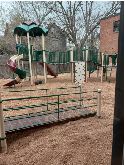 SCSDMcCarthy's tweet photo. Day 17 McCarthy Playground @SCSDMcCarthy @SyracuseSchools @syracuse_tc #SCSDLIBRARIES #SCSDREADS @IveryLauren @ms_rothman @hhogle4 @SCSDCares https://t.co/7DDUHPgliD