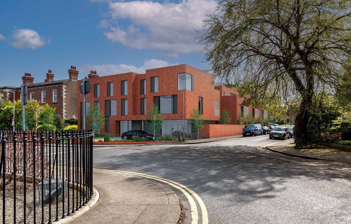 Holy Trinity tweet media