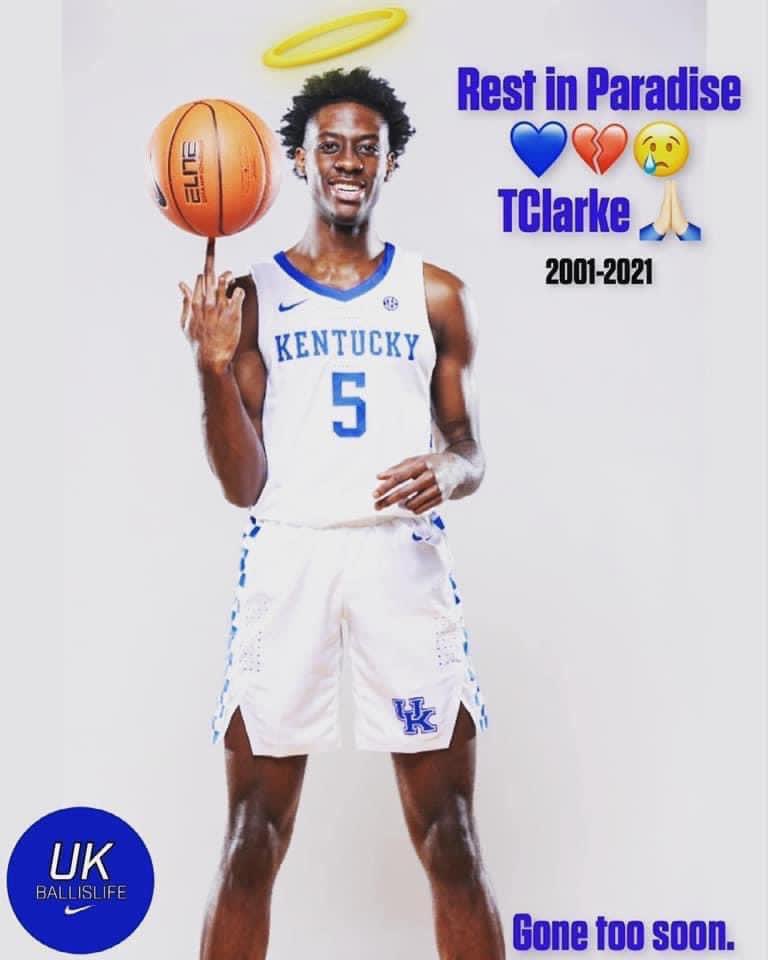 SlimShadii_23's tweet photo. 1 year ago today.  🕊 💙

#RipTClarke https://t.co/4nfaVKurWe