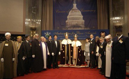 ampol_moment's tweet photo. Reverend Sun Myung Moon is crowned as the Messiah in the United States Senate. (2004) https://t.co/aGOWtcog7e
