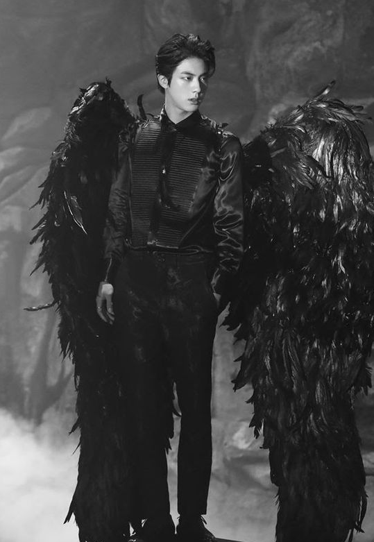 this kim seokjin deserves to be featured in museums