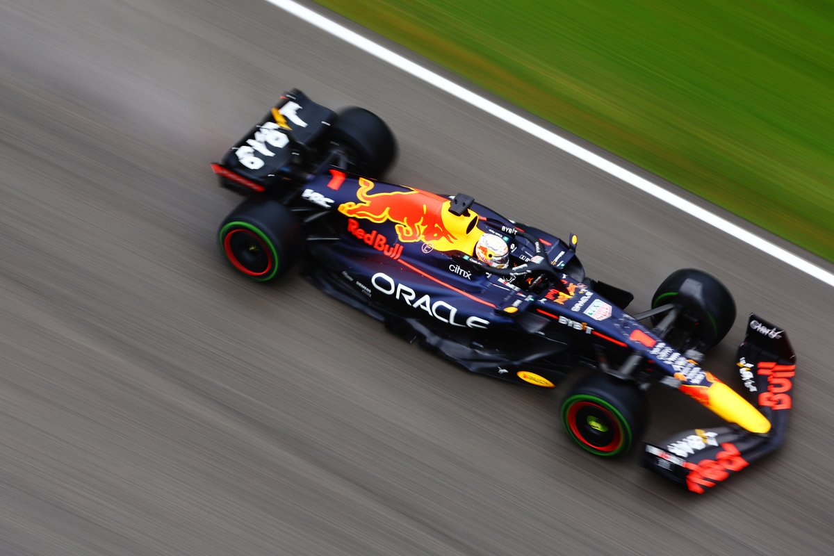 fra_menna96's tweet photo. #Verstappen ha conquistato la pole position. In prima fila Leclerc. Sainz a muro nel Q2 (ma riesce comunque ad approdare nel Q3). Qui la sintesi delle qualifiche!
https://t.co/RDZvwszy8i

#ImolaGP #F1 #Formula1 #SkyMotori #SkySport #Charles #Lando #Vanzini #Norris https://t.co/vjPrNS6xF8