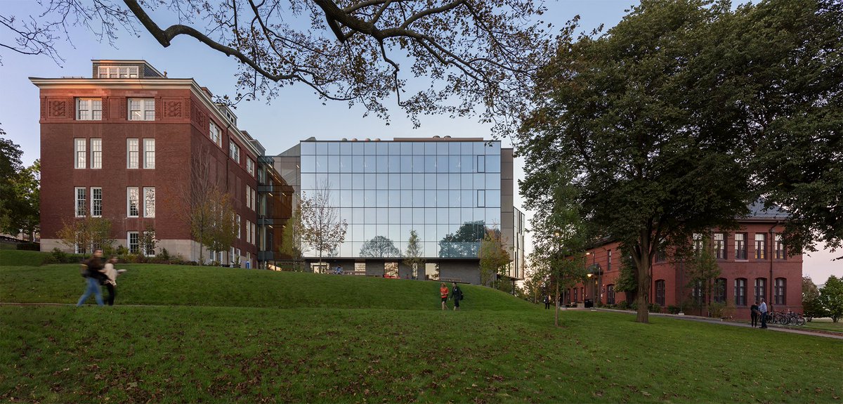 payettepeople's tweet photo. We are pleased to announce that @TuftsUniversity  Science and Engineering Complex has been honored with the prestigious 2022 @AIA_COTE Top Ten Award. @GreenTufts #sustainabledesign https://t.co/3V7wgtuEln https://t.co/Q6YvUArkyU