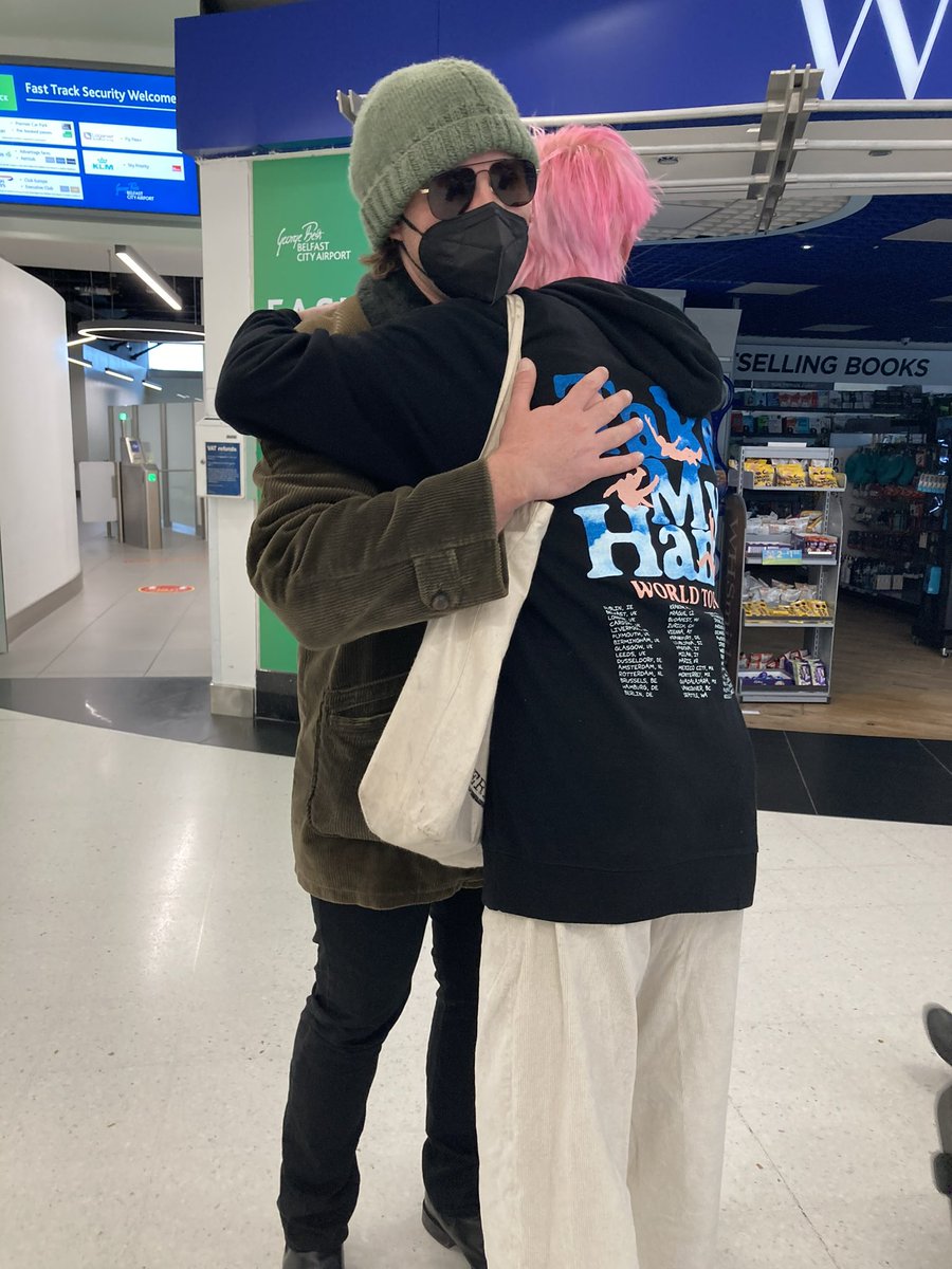 punishcain's tweet image. #ThankYou5SOS for being a constant in my life, for soundtracking the best moments &amp;amp; also being there for the worst. thank you for giving me amazing friends and memories 💌