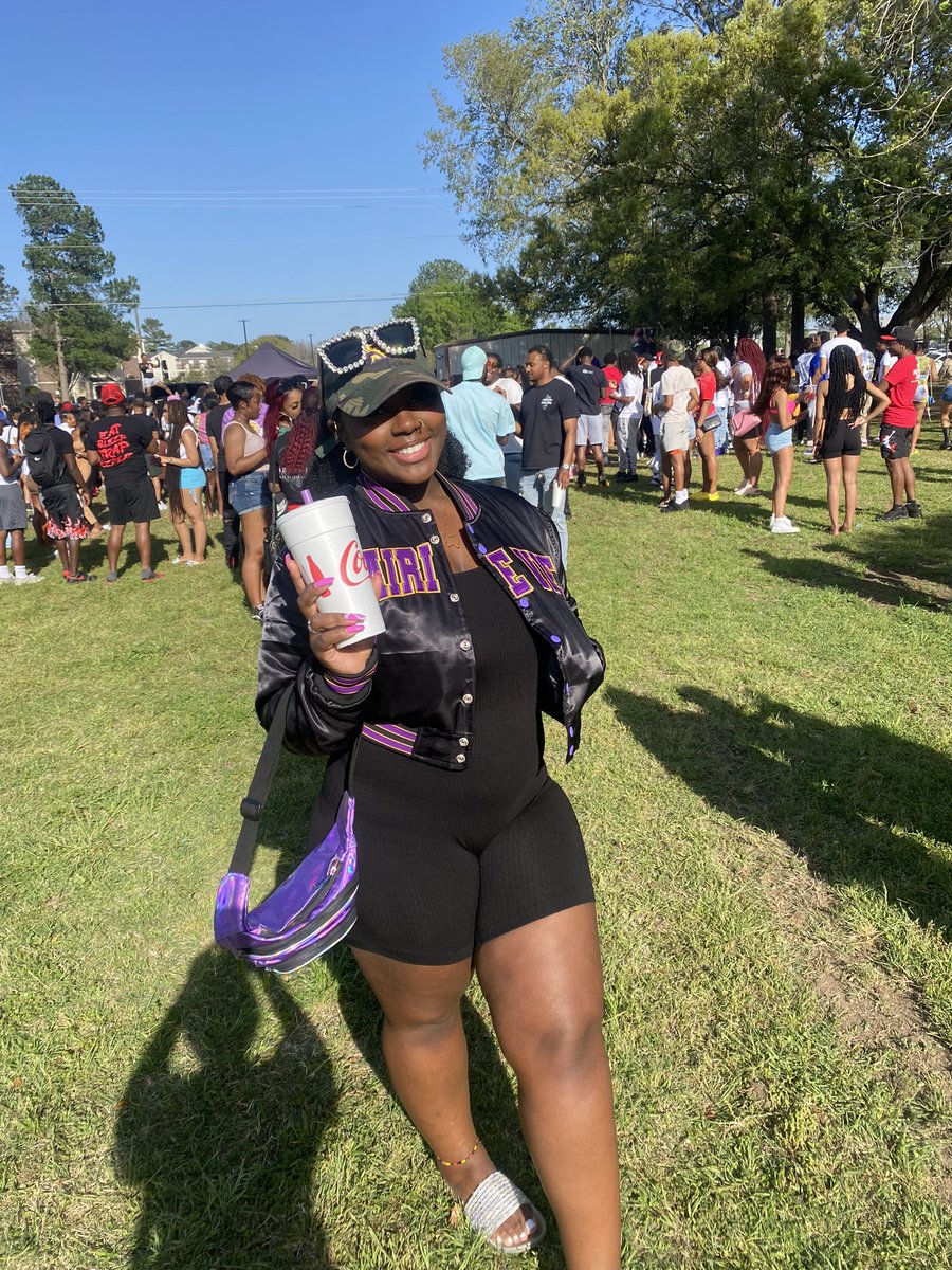 goodie_chelsoo's tweet image. Top 4 of my last springfest in undergrad 💜💛#springfest2k22