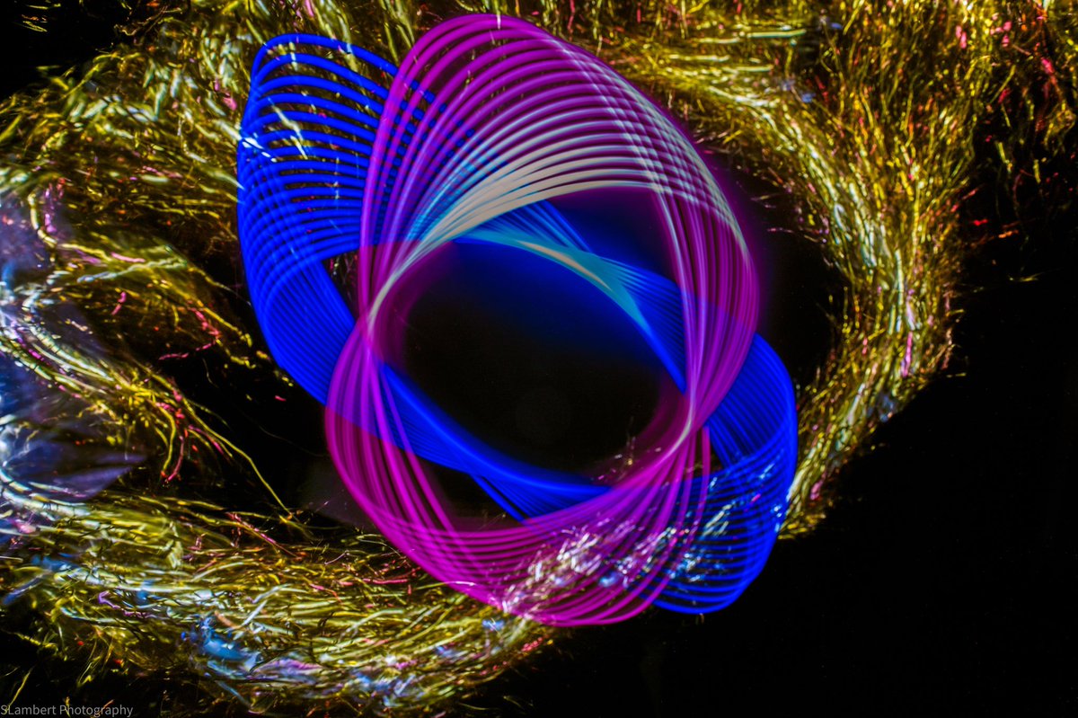 Slambert677's tweet photo. Some afternoon #spirographs with @LPBrushes tools. Still not #outdoor #Weather yet in #upstate. Unless you donโt mind the ๐จ https://t.co/WqEW4yHnbW