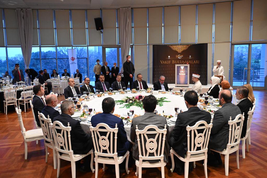 Alinur Aktaş