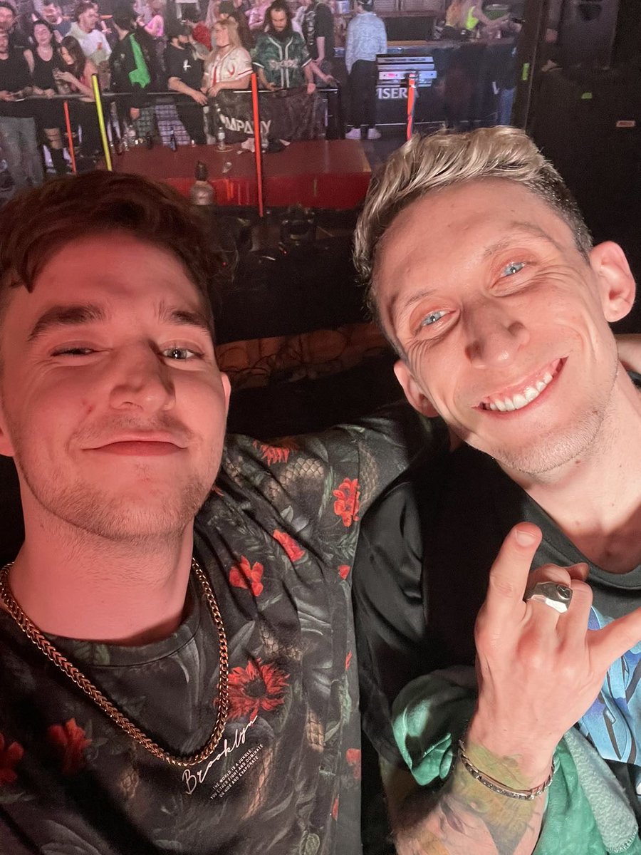 Such a great night on Friday @ The Grand Nightclub witnessing ⁦<a href="/Kompanymusic/">Kyle from Kompany</a>⁩ absolutely slay Sudbury. 
Also SO proud of my boy ⁦⁦<a href="/Jaydoon/">ˢᴼᵁᵀᴴᵂ!ᴺᴰ!𓀡</a>⁩ for his opening set. 
What a night. 🖤✨