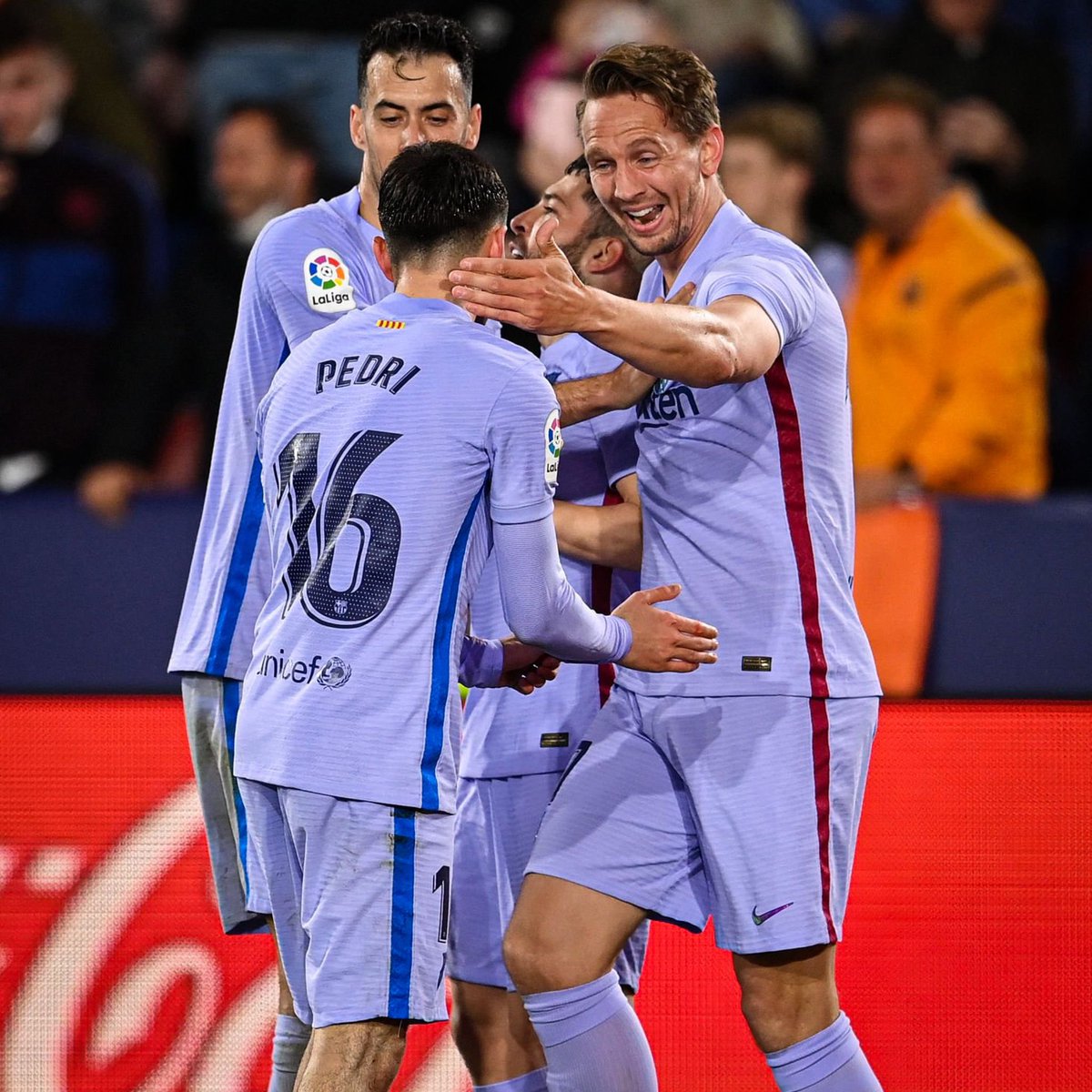 LuukdeJong9's tweet photo. Feels good to be back 💪🏼
#LevanteBarça 🔵🔴 https://t.co/0nzbbwGkYj