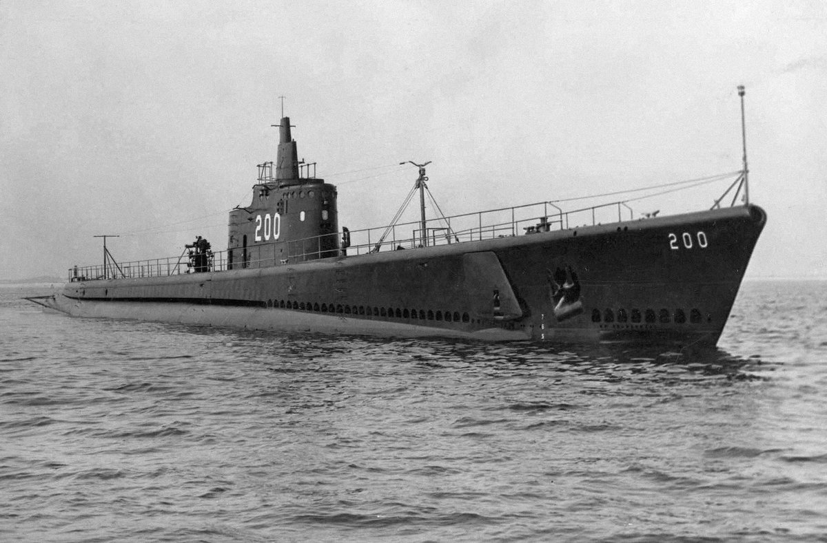 0Entreguerras's tweet photo. Desde las costas de Honshu, Japón, el submarino #USSThresher envía un informe meteorológico a la #TaskForce16, que transporta la escuadrilla de Doolittle . https://t.co/A88tOTkVJa