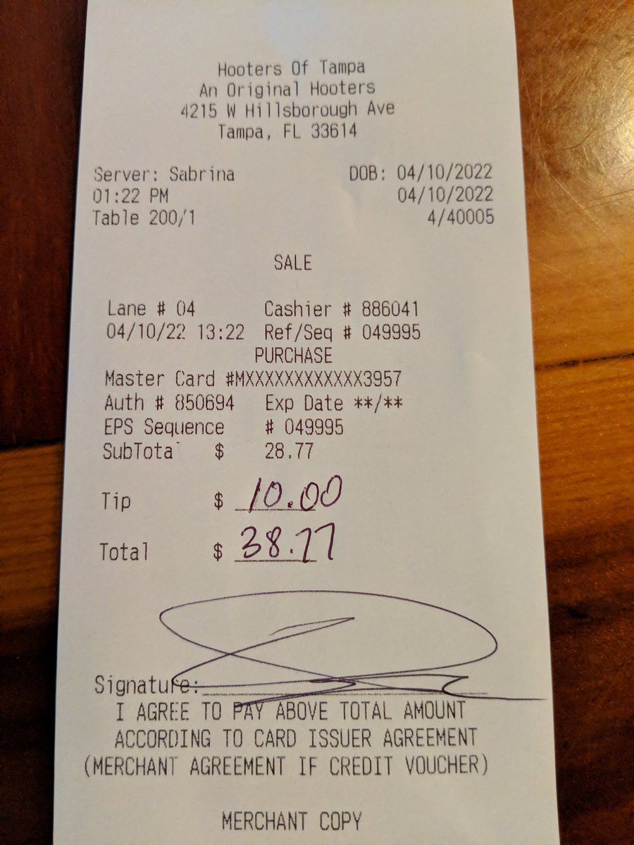 0xShomari's tweet image. my 1st bill paid with #dashdirect 🙌 🤑

@Dash_Community givin' @bitrefill some comp 💪

thanks to @SabrinaRose923 for makin' it happen and @originalhooters for the delicious wings 🍗 🥰