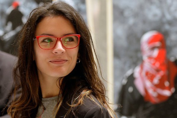 Cachoescalona1's tweet photo. Camila Vallejo, la serpiente comunista que vive en la Moneda y acecha a Izkia y a Boric. Se mueve en silencio hilando trampas con el PC  para llegar al poder. Izkia sera la primera en ser mordida. #Mesacentral Ivan Valenzuela. https://t.co/BVSIpPmOIz