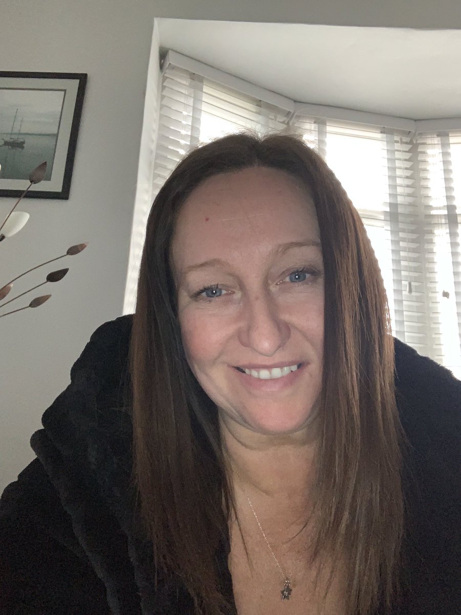EstherRigby's tweet photo. Home after a fantastic weekend with some great friends 2am Saturday morning 4.20am this morning and needless to say I’m very glad I booked tomorrow off 
#gettingtooold
#shattered
Home now pjs on and feet up … Glasgow 2022 it’s been a blast 😊❤️ https://t.co/uOWRD8CO2W