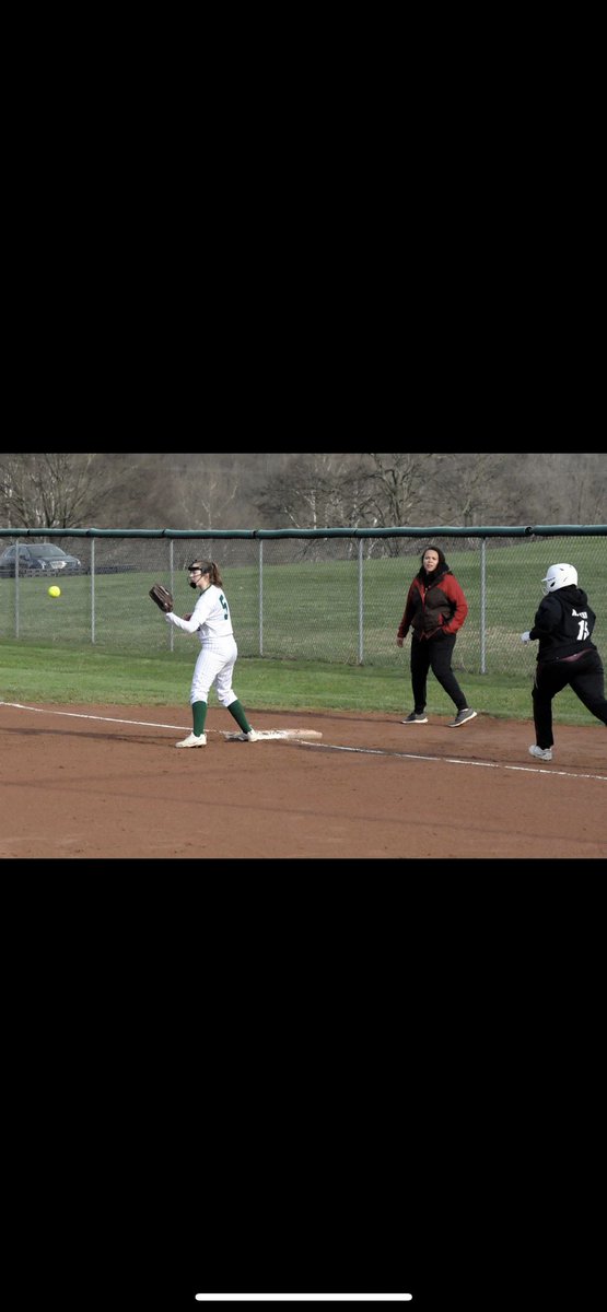 Softball_FCHS's tweet photo. https://t.co/QQe9tKuBso