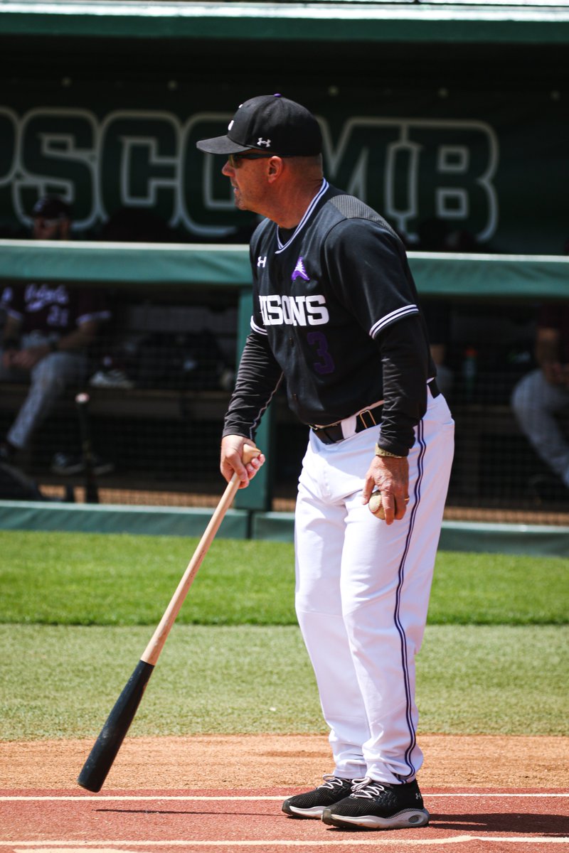 BisonBaseball's tweet photo. Feels like a great day to go for a sweep 🧹

#IntoTheStorm⛈️ | #HornsUp🤘 https://t.co/njaDSrHQoz