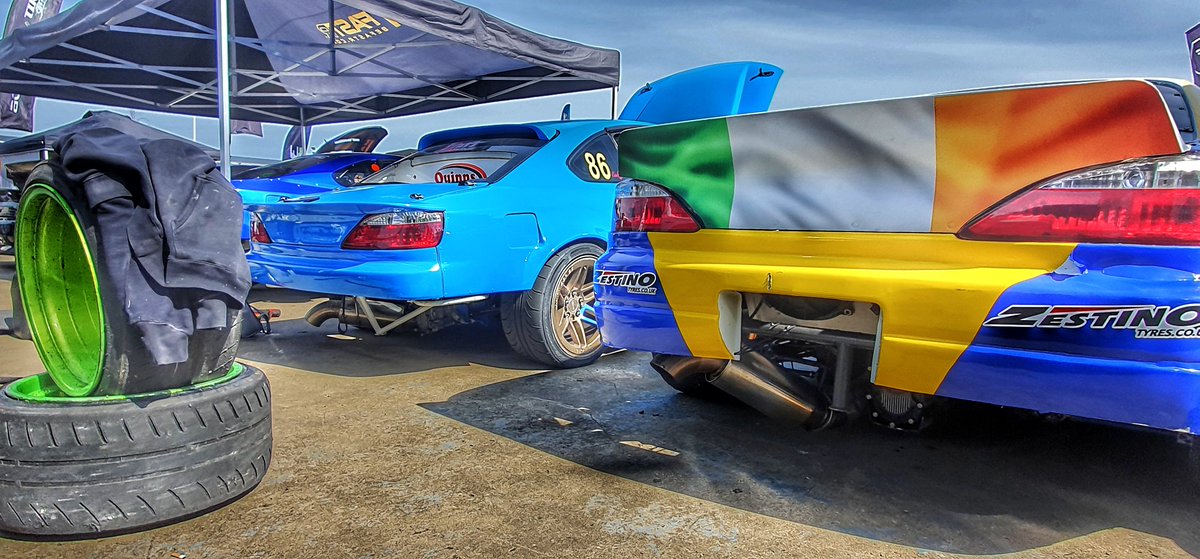 AntonWardPhoto's tweet image. What a fantastic day absolutely amazing circuit &amp;amp; atmosphere even bumped into Stephen Fitzgerald 🇨🇮  - #japspeed #teamjapspeed #japfest #driftmatsuri #drift #drifting #driftcar #motorsport #prodrifter #bdc #sliverstone @Japfest @driftmatsuri