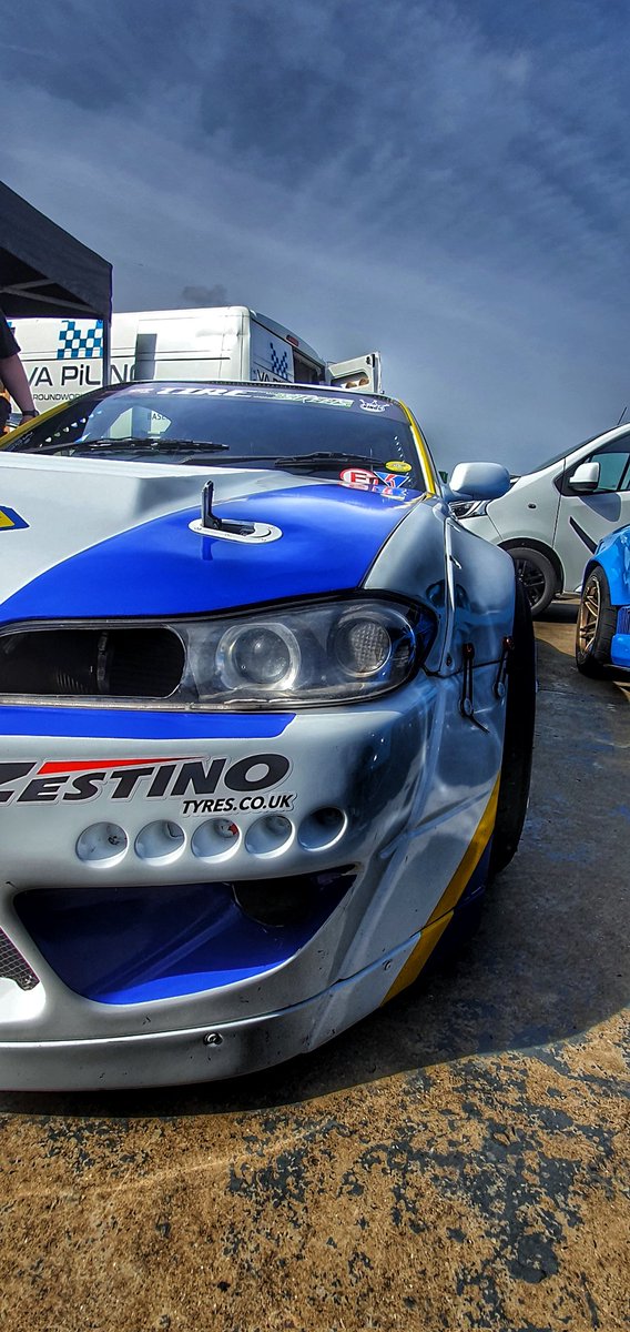 AntonWardPhoto's tweet image. What a fantastic day absolutely amazing circuit &amp;amp; atmosphere even bumped into Stephen Fitzgerald 🇨🇮  - #japspeed #teamjapspeed #japfest #driftmatsuri #drift #drifting #driftcar #motorsport #prodrifter #bdc #sliverstone @Japfest @driftmatsuri