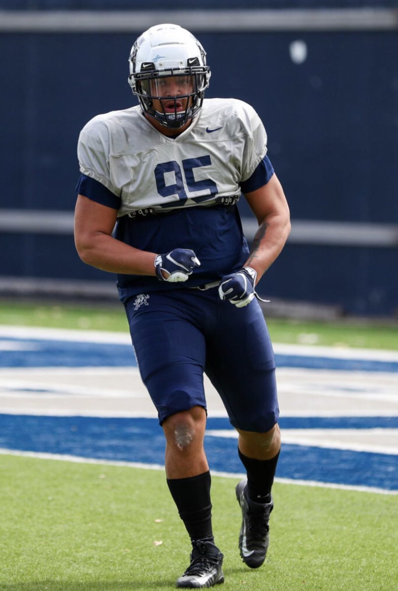 taviancoleman1's tweet photo. Scrimmage 1 https://t.co/gHo3AEJO3d